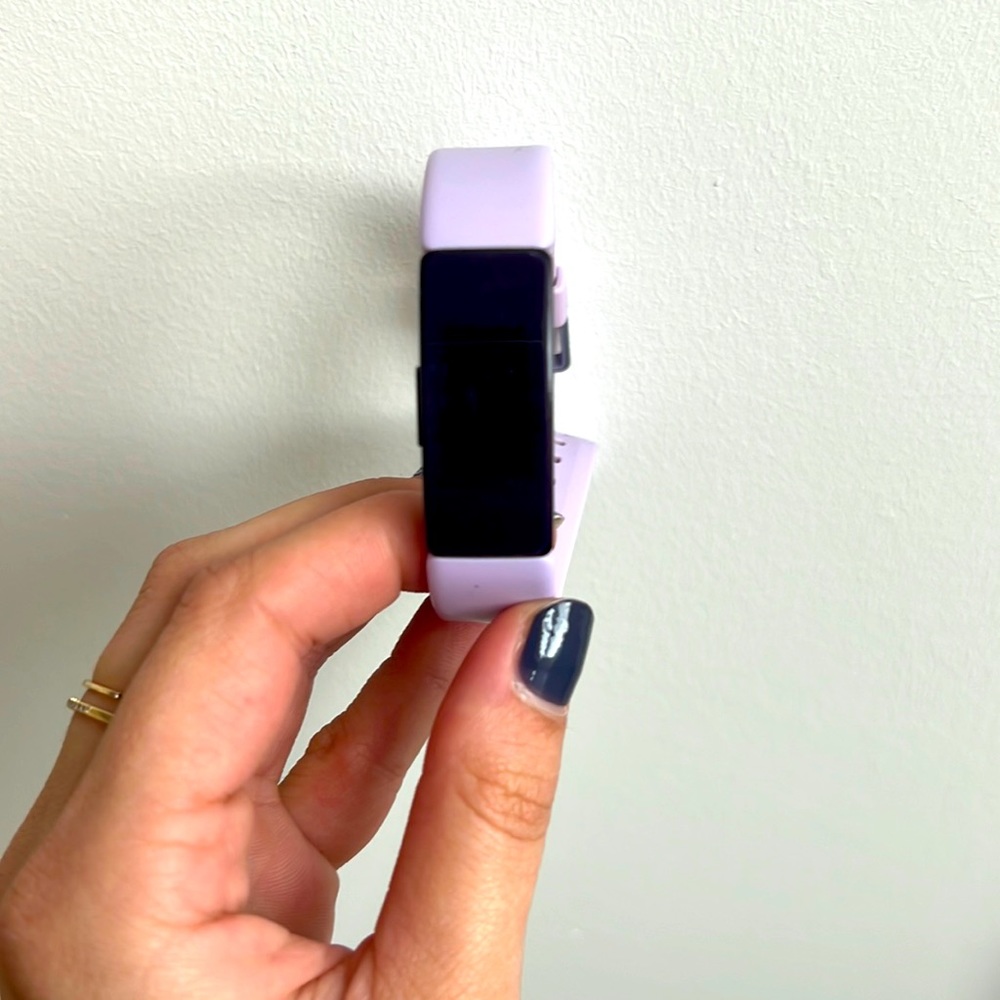 Fitbit Inspire HR fitness tracker watch heartrate, purple band, charger